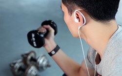 Наушники-вкладыши Rock Zircon Sport Stereo Earphone, гарнитура+управление (RAU0510) - фото 12801