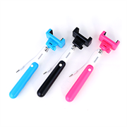 Монопод-держатель c кабелем 3.5 мм Remax Cable Selfie Stick